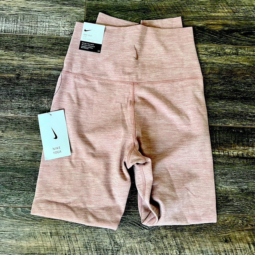 Nike Yoga Leggings